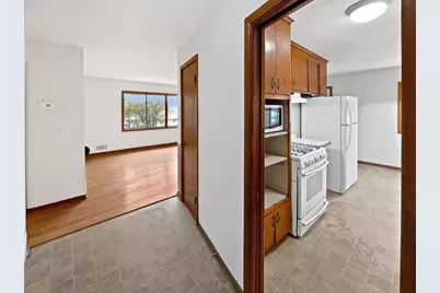 3806 Hampshire Avenue N, Crystal, MN 55427 - Photo 9