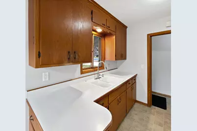 3806 Hampshire Avenue N, Crystal, MN 55427 - Photo 11