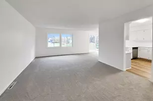 8232 Sumter Ave N, Brooklyn Park, MN 55445 - Photo 3