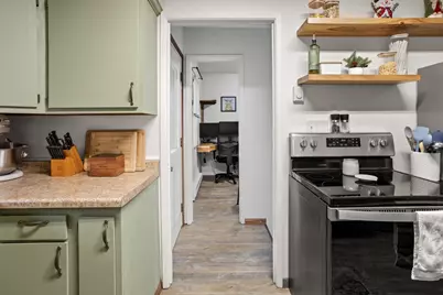 1305 12th Avenue N, Moorhead, MN 56560 - Photo 9