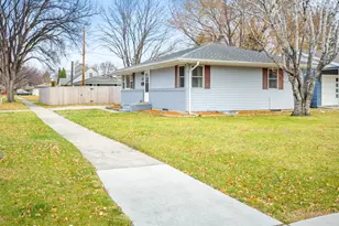 1305 12th Ave N, Moorhead, MN 56560 - Photo 35