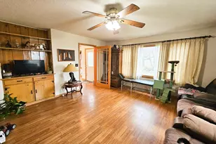 68245 470th St, Fairfax, MN 55332 - Photo 9