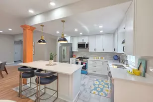 12209 Woodbine Rd, Hopkins, MN 55305 - Photo 9