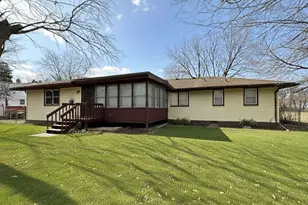 810 57th Ave N, Brooklyn Center, MN 55430 - Photo 3