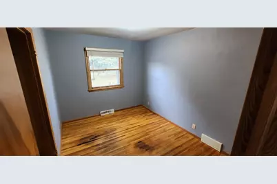 2215 7th Street S, Moorhead, MN 56560 - Photo 9