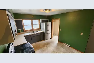 2215 7th Street S, Moorhead, MN 56560 - Photo 7