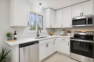 612 11th Ave E, Shakopee, MN 55379 - Photo 5