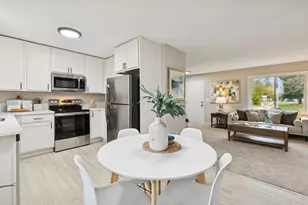 612 11th Ave E, Shakopee, MN 55379 - Photo 3