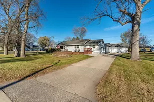 406 W Main St, Battle Lake, MN 56515 - Photo 3