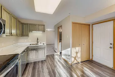 7642 Arboretum Village Place, Chanhassen, MN 55317 - Photo 7