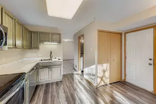 7642 Arboretum Village Pl, Chanhassen, MN 55317 - Photo 7