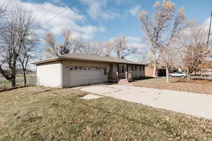 208 Powers Ave N, Alden, MN 56009 - Photo 43