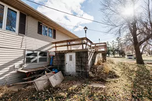 208 Powers Ave N, Alden, MN 56009 - Photo 35