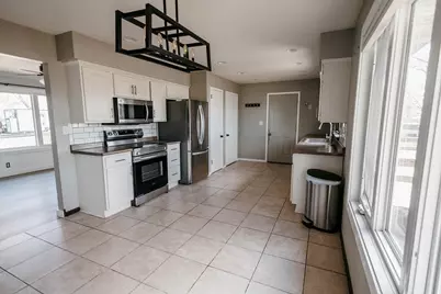 208 Powers Avenue N, Alden, MN 56009 - Photo 3