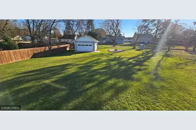 686 Wheaton Avenue, Roseville, MN 55113 - Photo 27