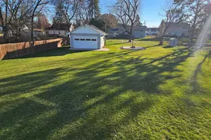 686 Wheaton Ave, Roseville, MN 55113 - Photo 27