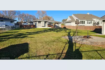 686 Wheaton Avenue, Roseville, MN 55113 - Photo 25