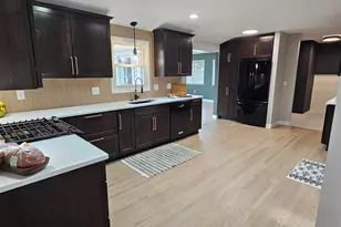 686 Wheaton Ave, Roseville, MN 55113 - Photo 1