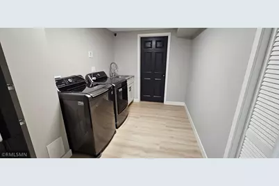 686 Wheaton Avenue, Roseville, MN 55113 - Photo 17