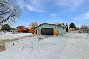 1620 36 1/2 Ave S, Fargo, ND 58104 - Photo 3