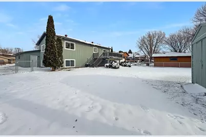 1620 36 1/2 Avenue S, Fargo, ND 58104 - Photo 35