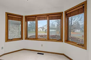 9213 Yates Bay N, Brooklyn Park, MN 55443 - Photo 23