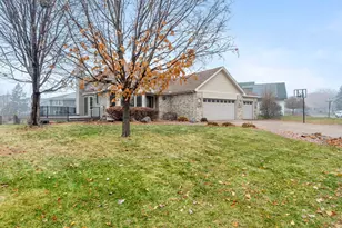 9213 Yates Bay N, Brooklyn Park, MN 55443 - Photo 11