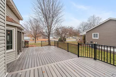 9213 Yates Bay N, Brooklyn Park, MN 55443 - Photo 59