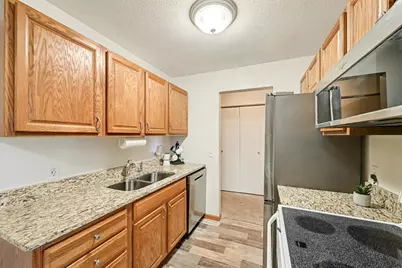 1690 Highway 36 W #224, Roseville, MN 55113 - Photo 3