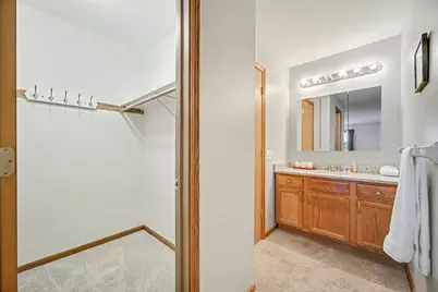1690 Highway 36 W #224, Roseville, MN 55113 - Photo 9