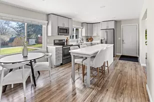 1708 3rd St S, Moorhead, MN 56560 - Photo 3