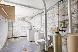 817 1st St SE, Elbow Lake, MN 56531 - Photo 33