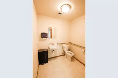 121 5th Avenue W, Alexandria, MN 56308 - Photo 5