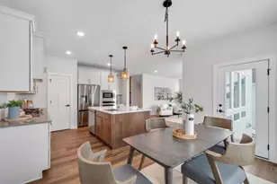 10261 Shadyview Ln N, Maple Grove, MN 55311 - Photo 11