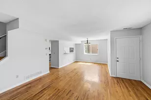 15964 Granada Ave, Apple Valley, MN 55124 - Photo 5