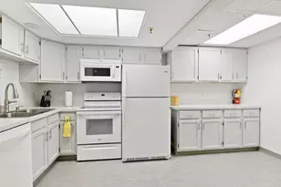 9600 Portland Ave S, Bloomington, MN 55420 - Photo 35