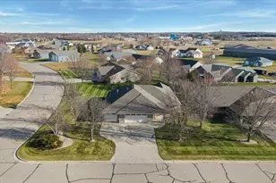 811 Westland St, New London, MN 56273 - Photo 11