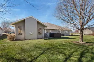 811 Westland St, New London, MN 56273 - Photo 43