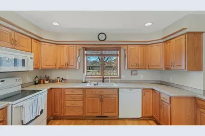 811 Westland Street, New London, MN 56273 - Photo 15