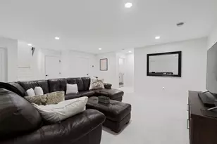 1007 28th St SW, Austin, MN 55912 - Photo 51