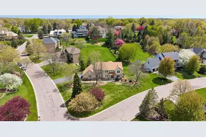 4635 Weston Lane N, Plymouth, MN 55446 - Photo 3
