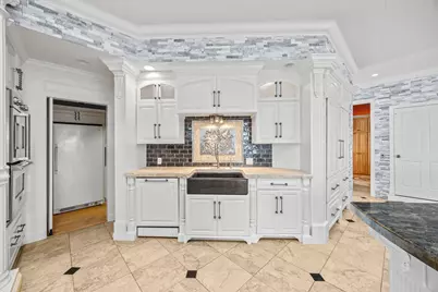 1560 Bluff Creek Drive, Chanhassen, MN 55318 - Photo 17