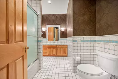 1560 Bluff Creek Drive, Chanhassen, MN 55318 - Photo 37