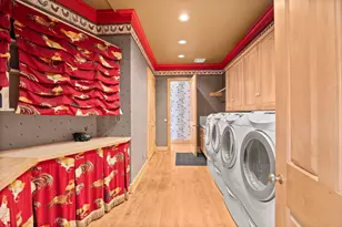 1560 Bluff Creek Dr, Chanhassen, MN 55318 - Photo 25