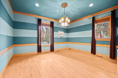 1560 Bluff Creek Drive, Chanhassen, MN 55318 - Photo 35