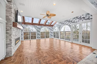 1560 Bluff Creek Drive, Chanhassen, MN 55318 - Photo 19