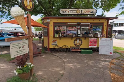 10 Birch Bluff Road, Tonka Bay, MN 55331 - Photo 47