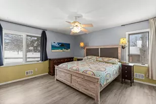 4317 W 98th St, Bloomington, MN 55437 - Photo 17