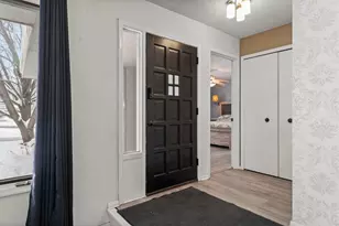 4317 W 98th St, Bloomington, MN 55437 - Photo 3