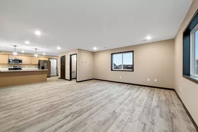 3200 Noble Drive, Mankato, MN 56001 - Photo 15